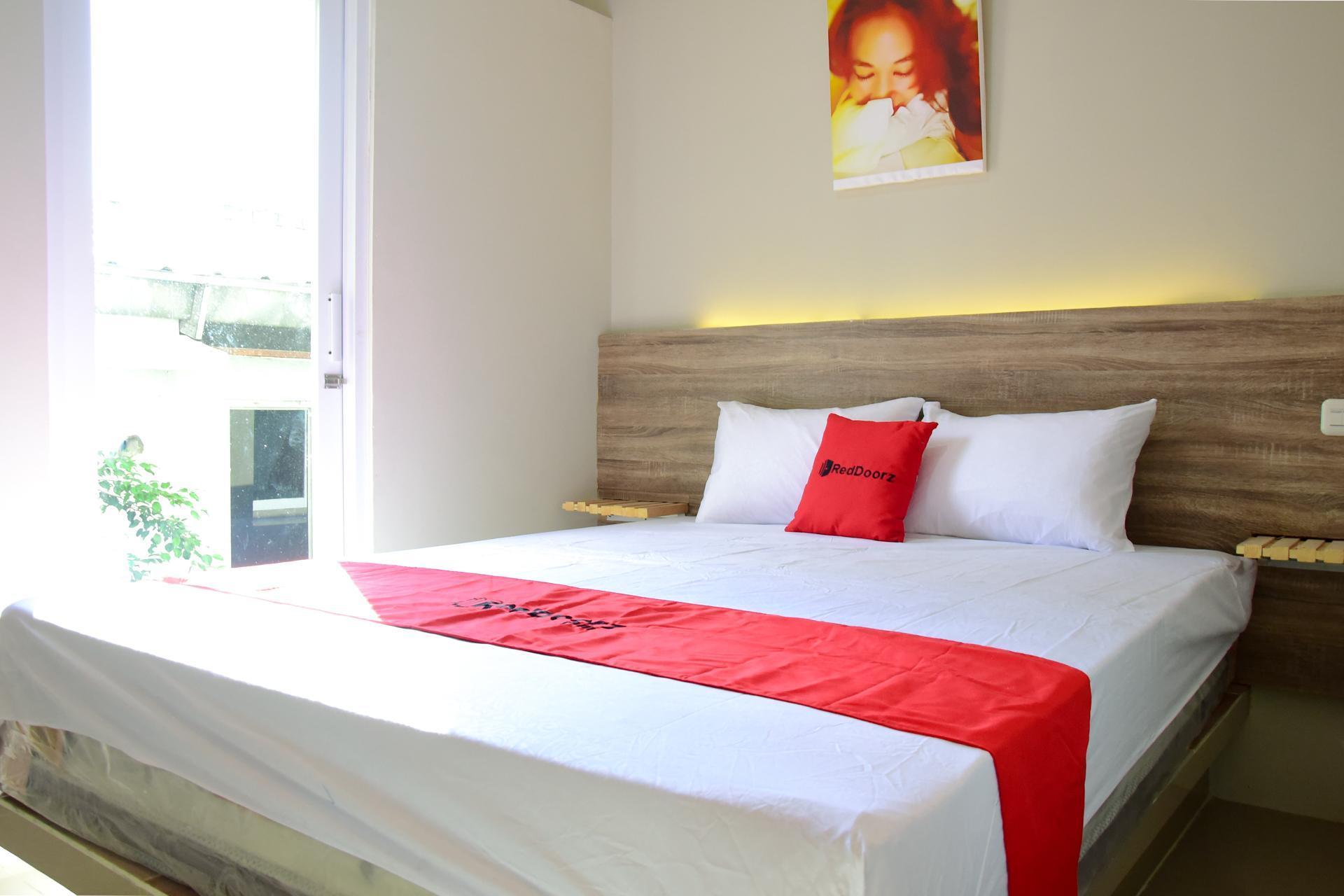 Hotel Reddoorz Near Mangga Dua Square à Jakarta Extérieur photo