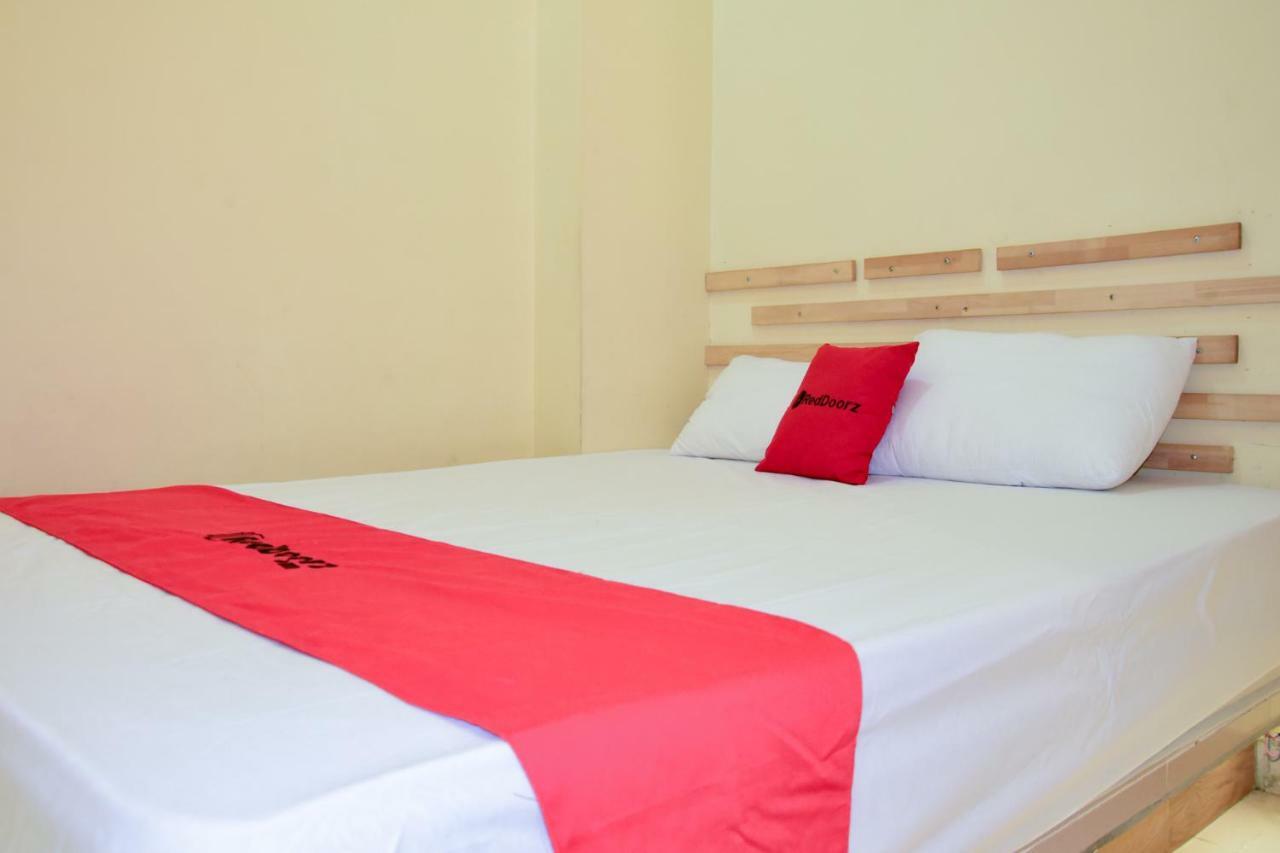 Hotel Reddoorz Near Mangga Dua Square à Jakarta Extérieur photo