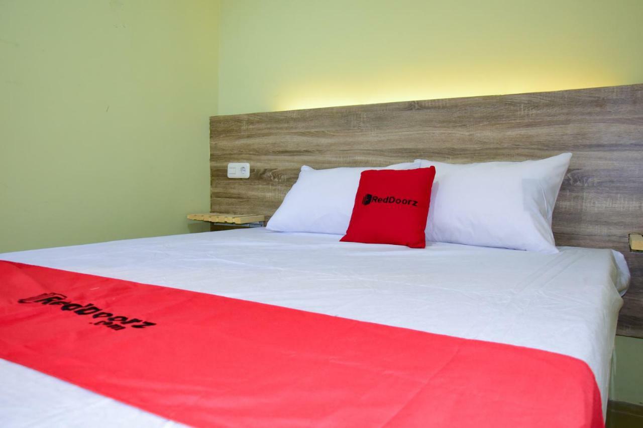Hotel Reddoorz Near Mangga Dua Square à Jakarta Extérieur photo
