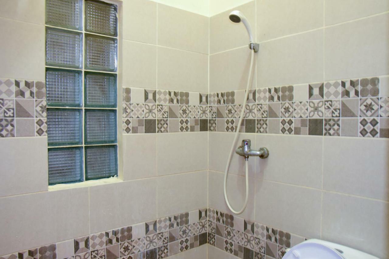 Hotel Reddoorz Near Mangga Dua Square à Jakarta Extérieur photo