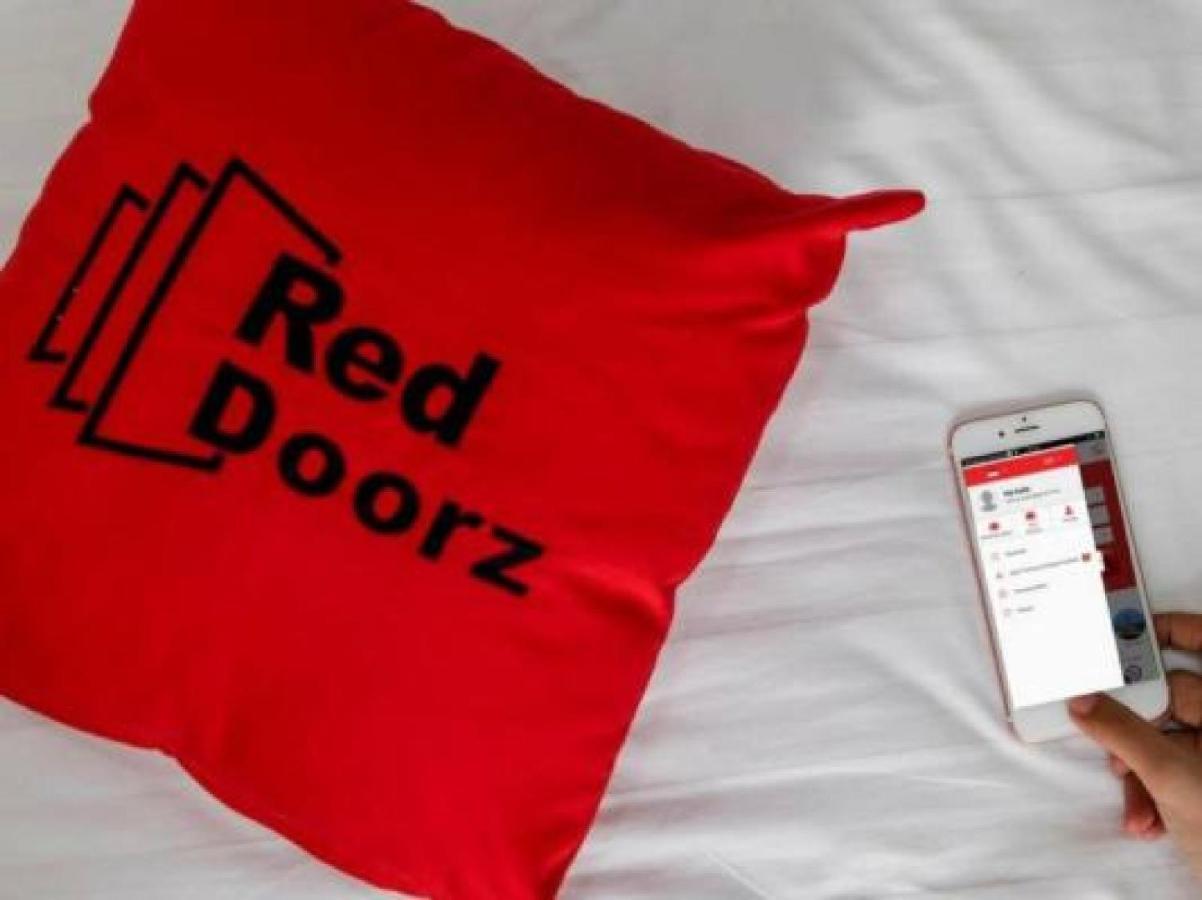 Hotel Reddoorz Near Mangga Dua Square à Jakarta Extérieur photo
